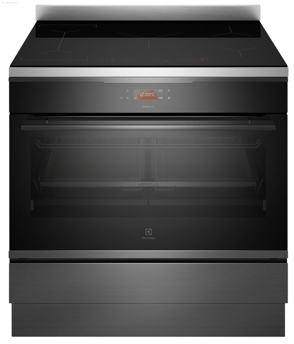 electrolux 90cm pyrolytic freestanding electric oven/stove
